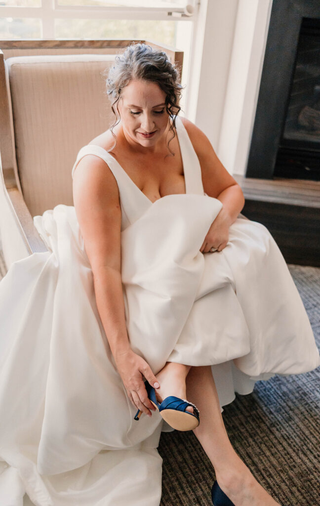 Bride getting ready for sonoma county wedding in ca