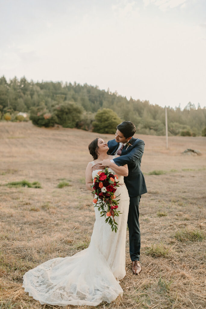 A Beautiful Modern Country Wedding in Cloverdale, CA