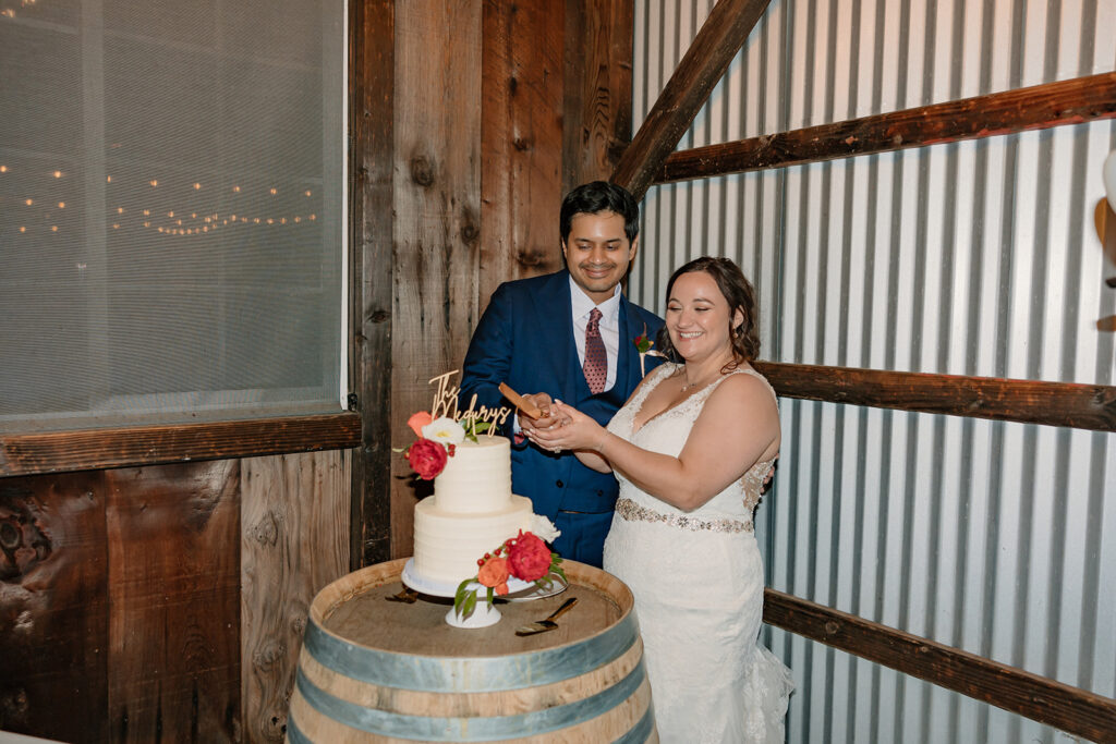 cake cutting photos