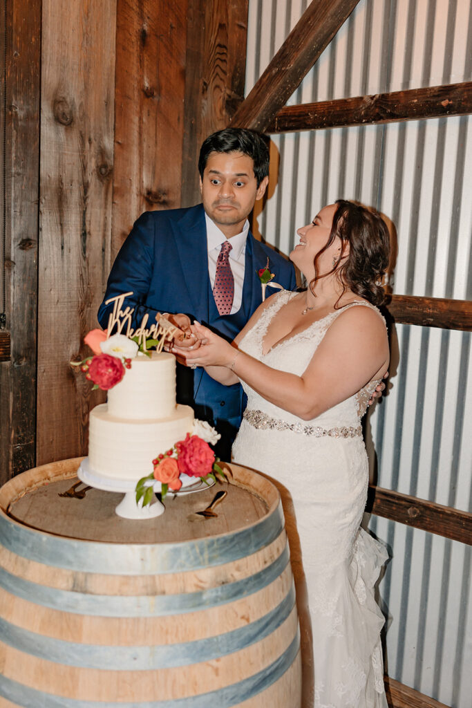 cake cutting photos