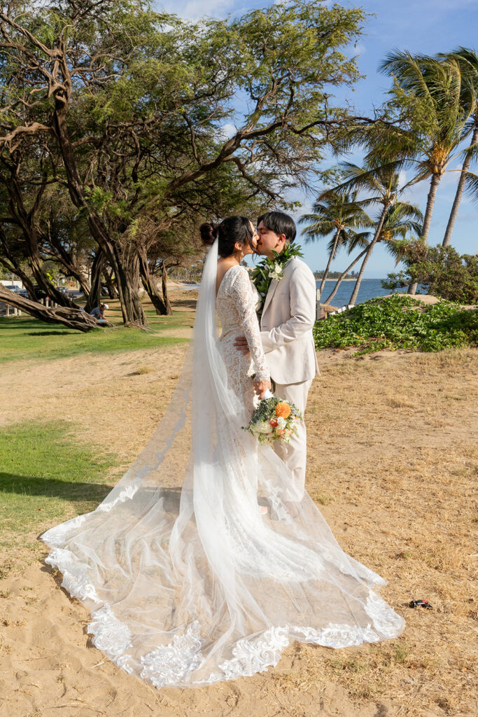 a bridal photoshoot in hawaii
