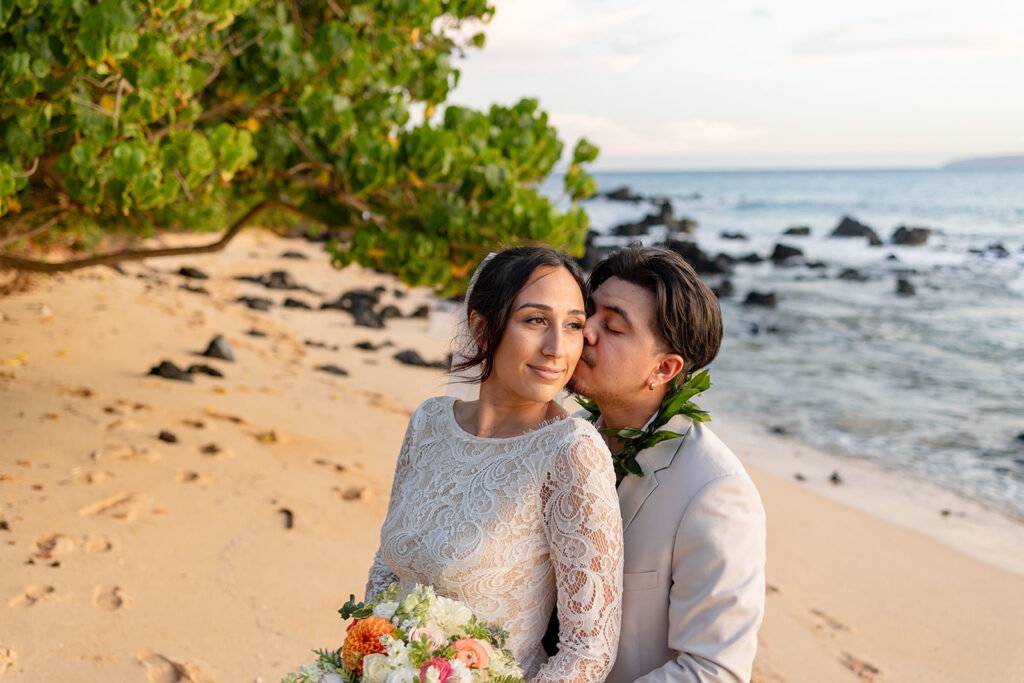 a bridal photoshoot in hawaii
