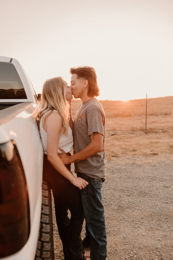 a park couples session in Rohnert Park
