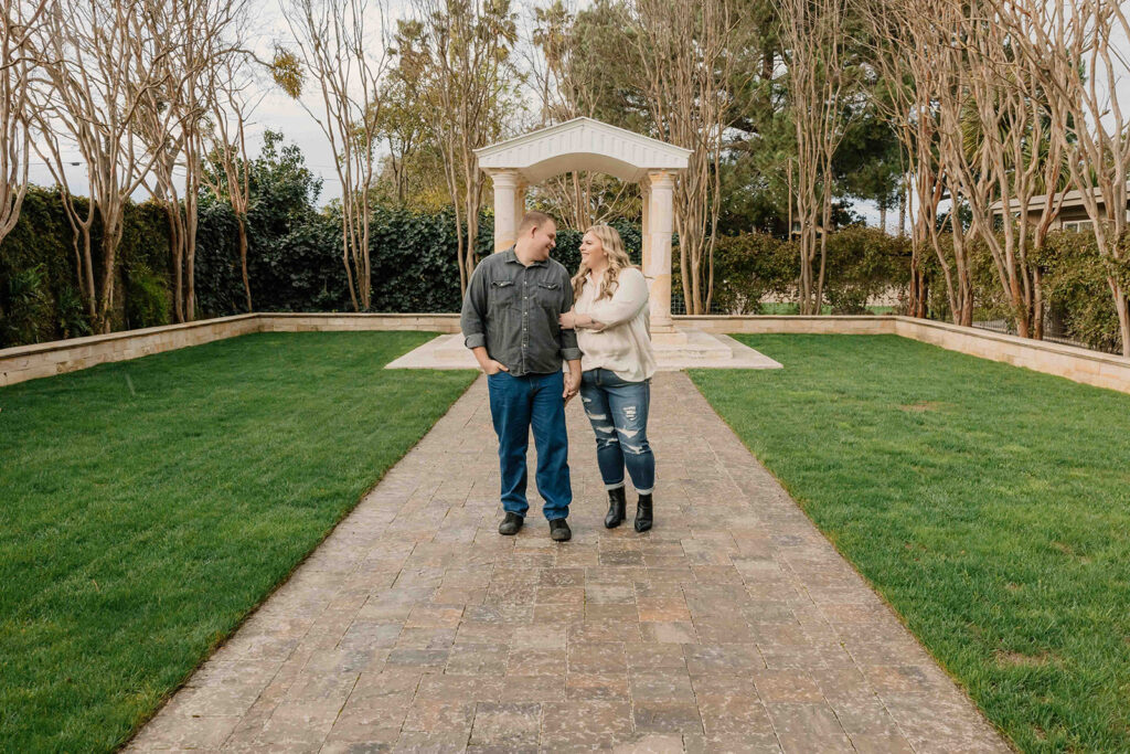 couple taking engagement photos
