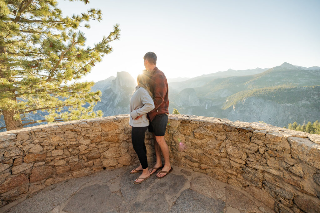 an engagement photoshoot outdoors in yosemite
