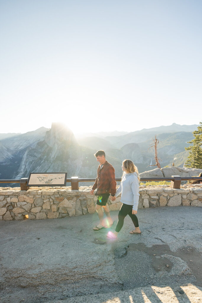 an engagement photoshoot outdoors in yosemite
