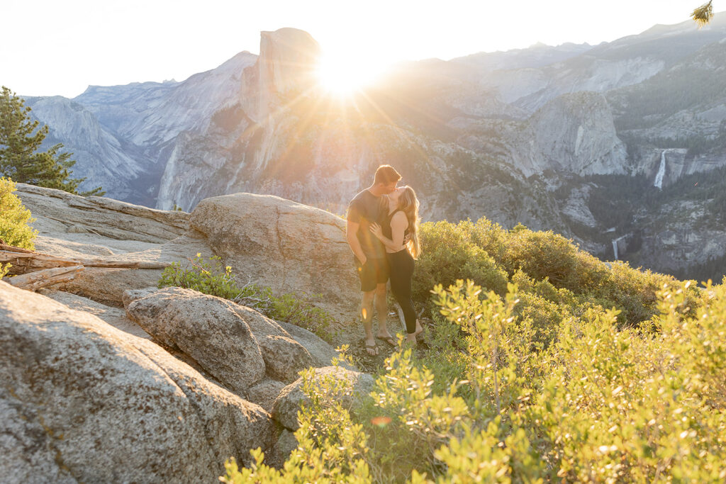 a surprise proposal photoshoot in yosemite
