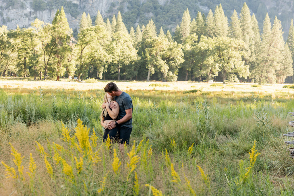 a surprise proposal photoshoot in yosemite
