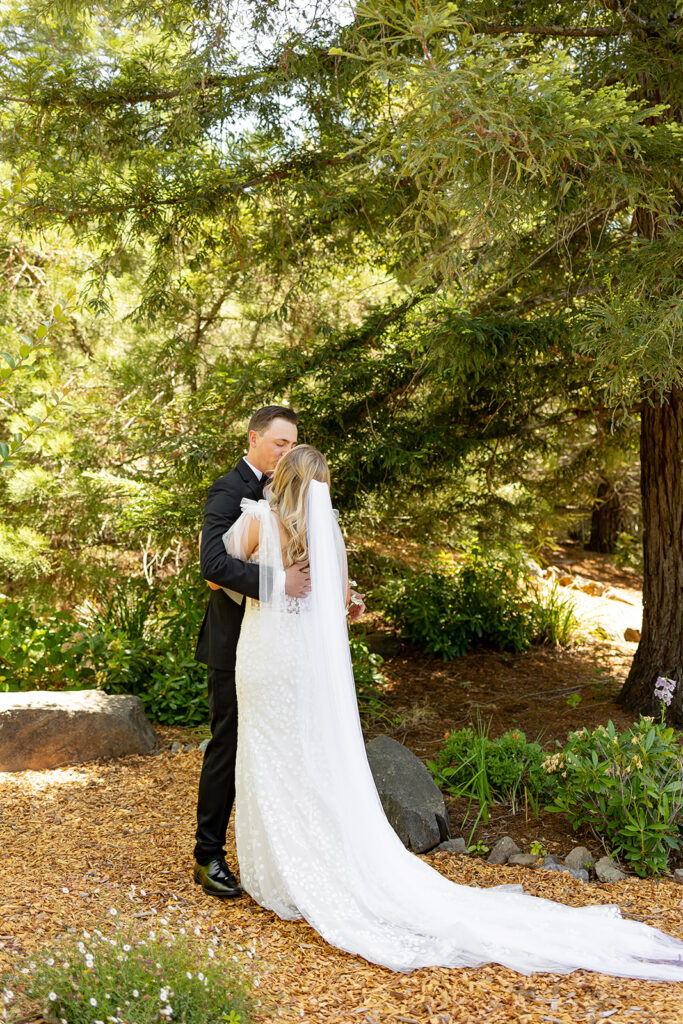 couple posing for wedding photos
