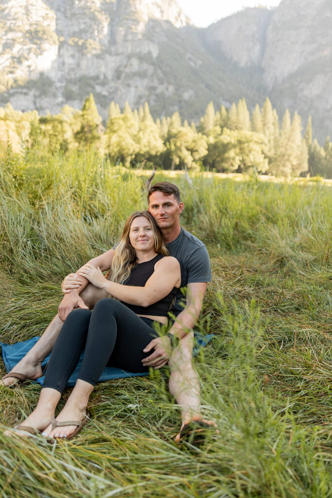 a surprise proposal photoshoot in yosemite
