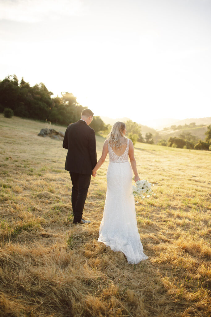 couple posing for wedding photos
