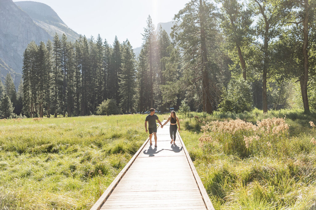 a surprise proposal photoshoot in yosemite
