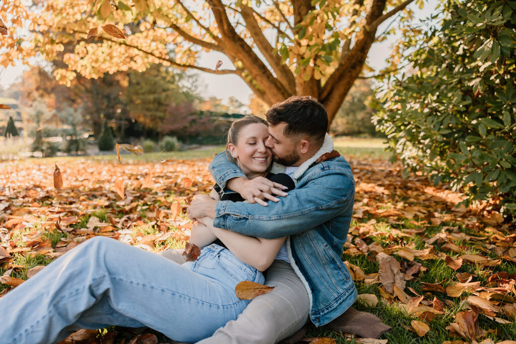 an engagement photoshoot outdoors
