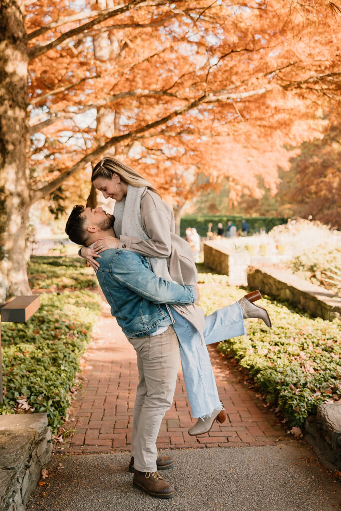 a casual engagement photoshoot for fall
