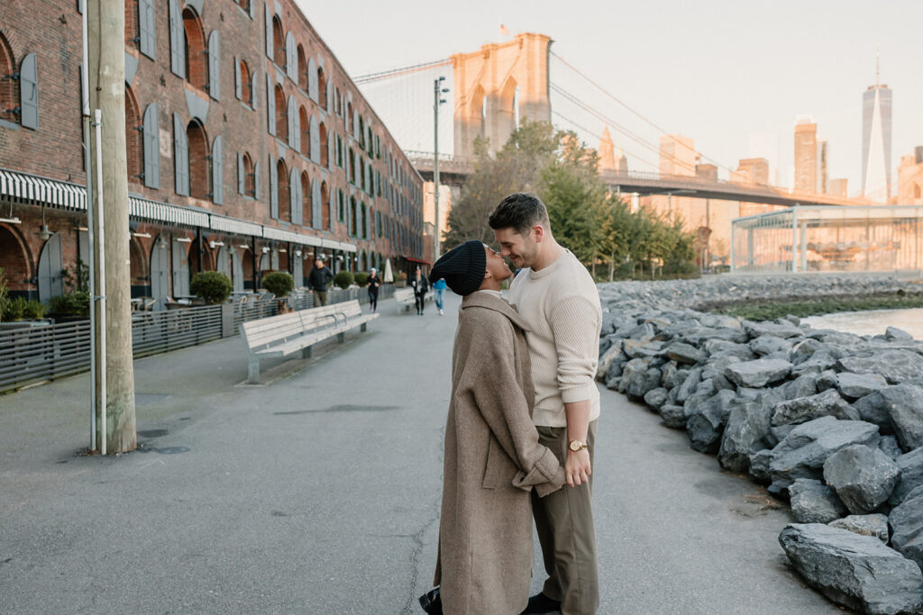 a sunrise couples photoshoot in the city
