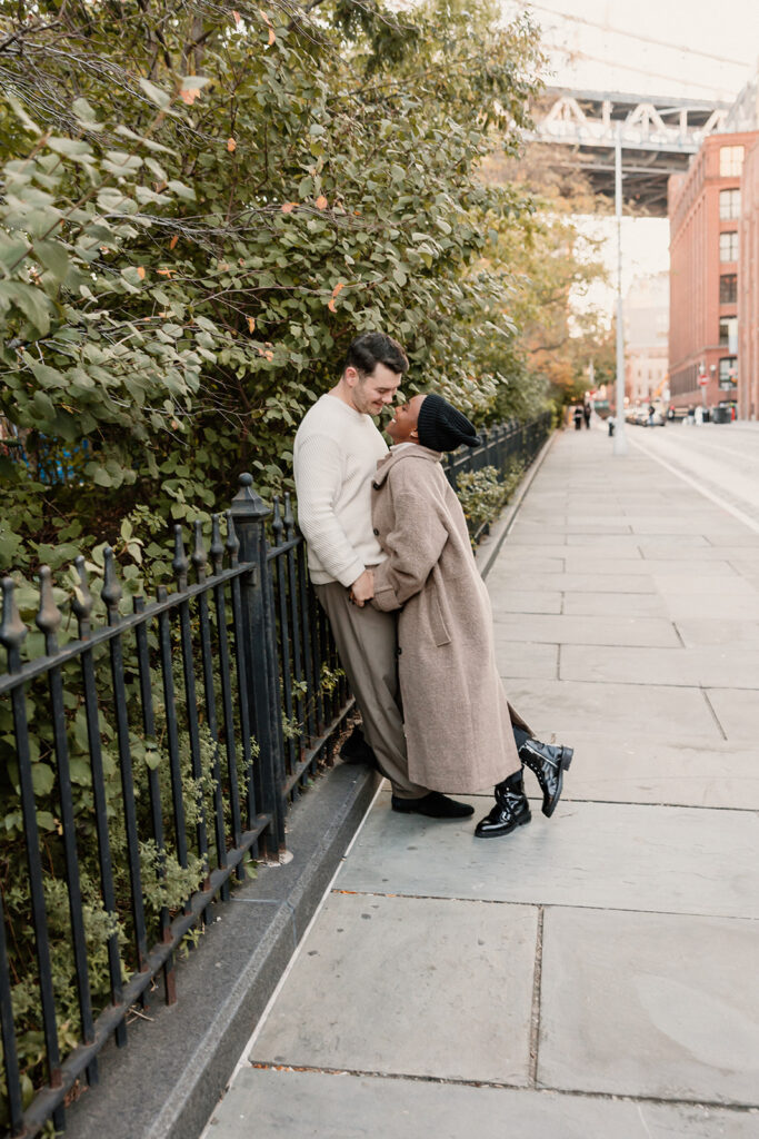 a sunrise couples photoshoot in the city
