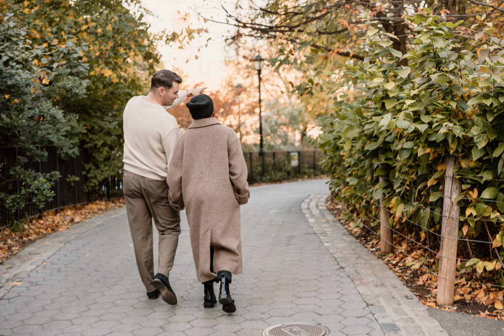 a city couples session for fall
