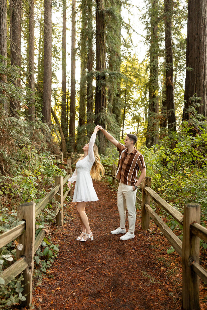 A Picture-Perfect Riverfront Regional Engagement Session
