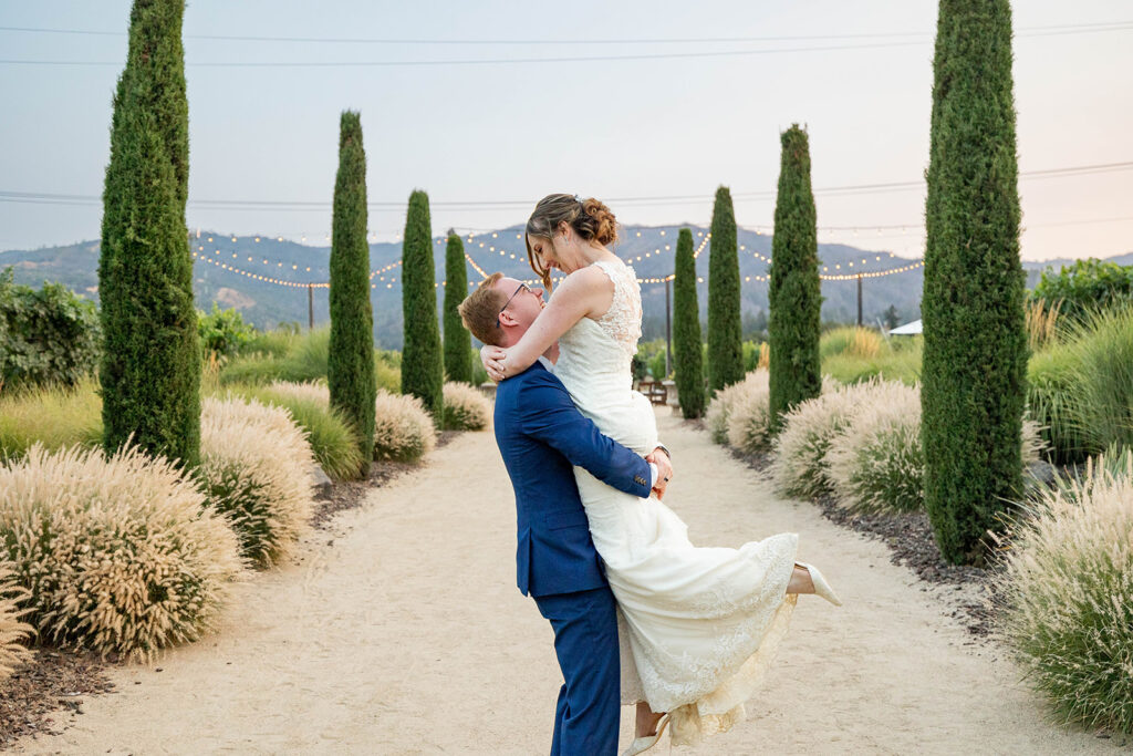 a couple posing for their wedding portraits
